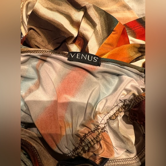 Venus Dress Sz Small - Picture 9 of 11